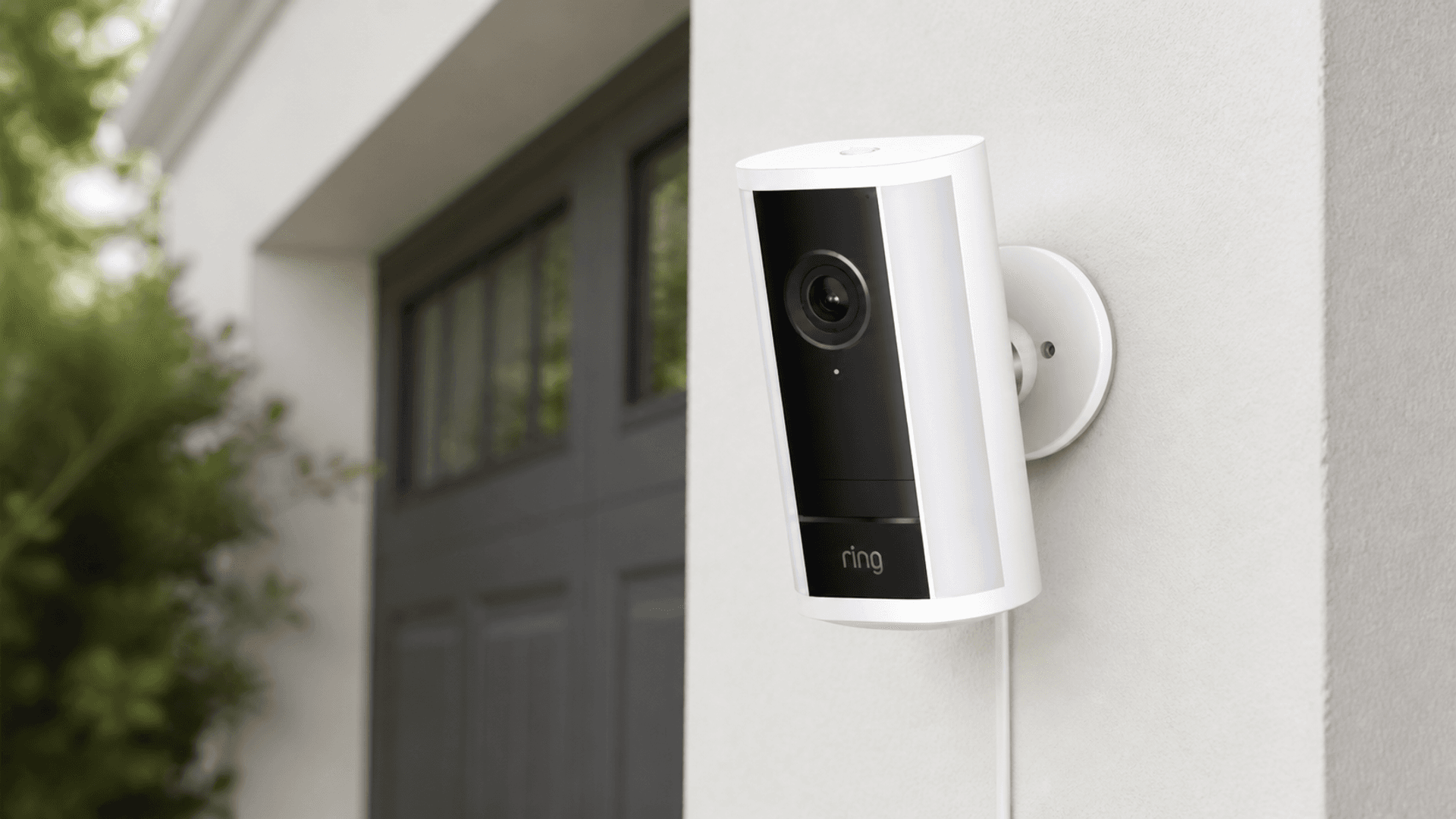 Immagine di Recensione Ring Spotlight Cam Pro: 4K brillante, cloud troppo vincolante